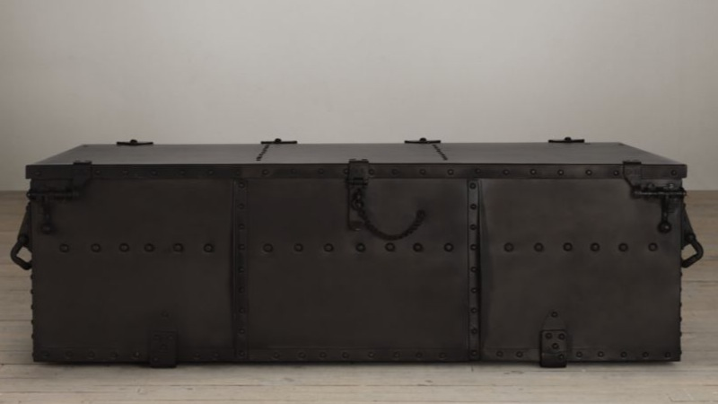 Illustration for article titled Retrotastic Furniture Made from Amazing Old Suitcases and Trunks